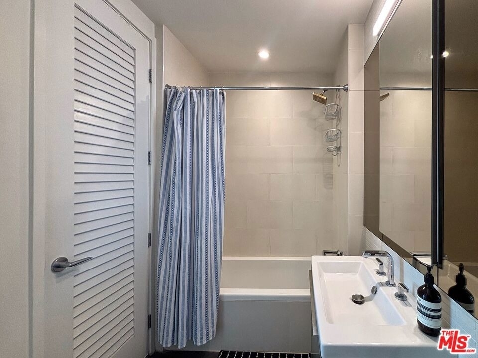 889 S Francisco St Street - Photo 6
