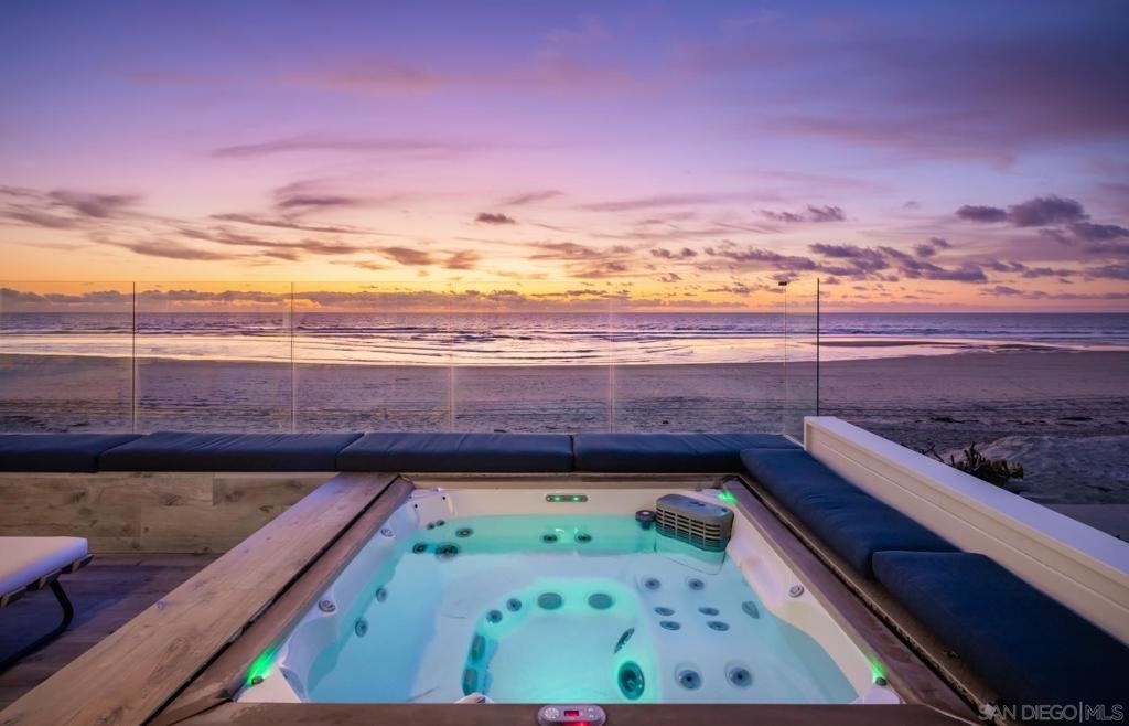 2050 Ocean Front - Photo 5