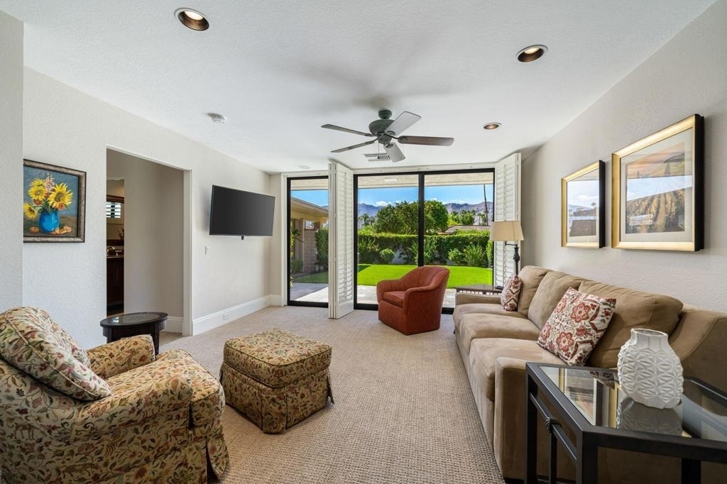 6 Oxford Court - Photo 17