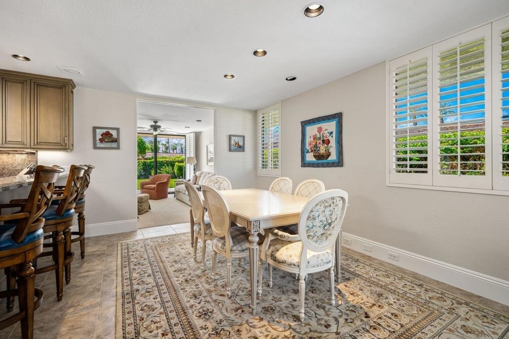 6 Oxford Court - Photo 10