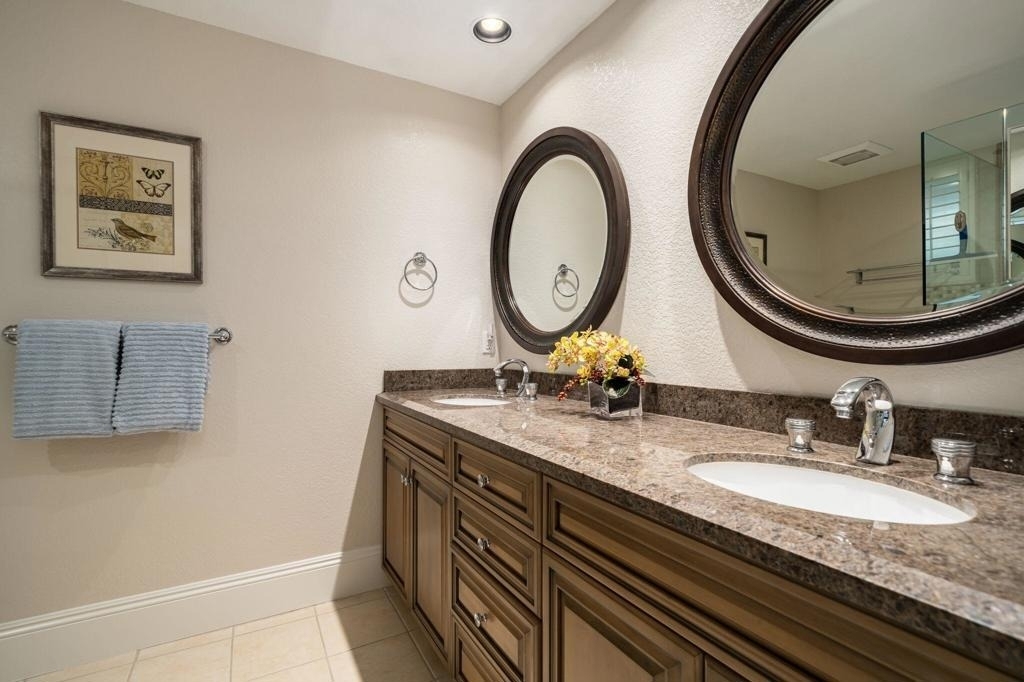 6 Oxford Court - Photo 22