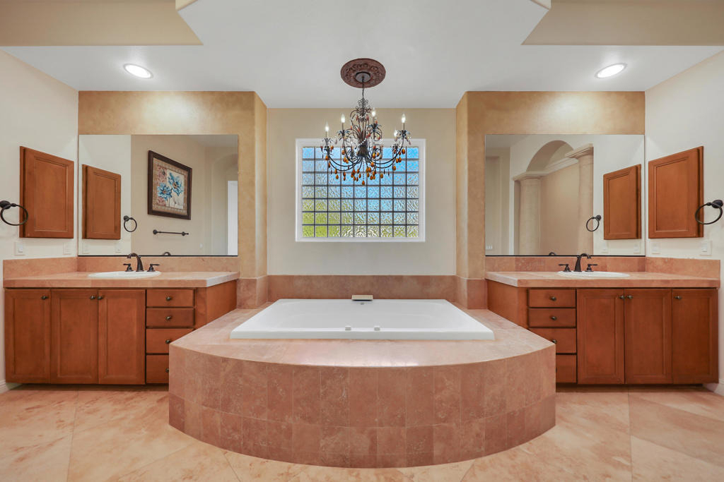51016 Marbella Court - Photo 15