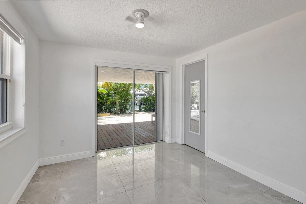 217 Marina Drive - Photo 10
