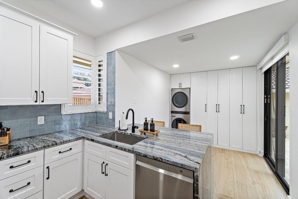 150 Old Meadow Way - Photo 21