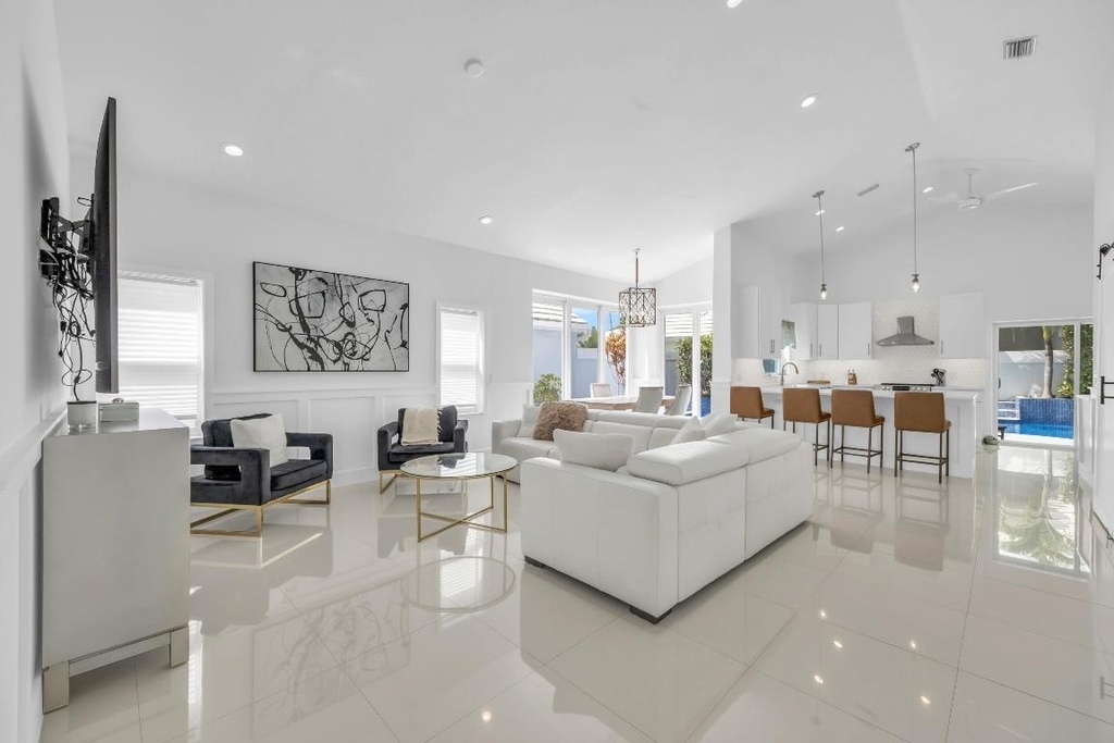 39 Dorchester Circle - Photo 3