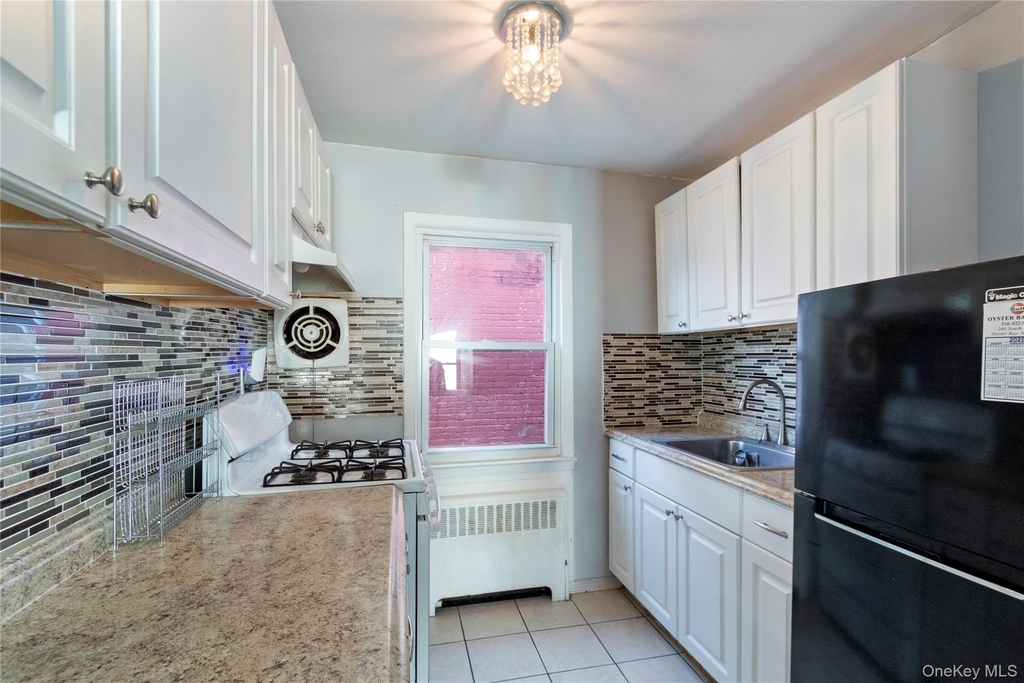 75 South Street - Photo 2