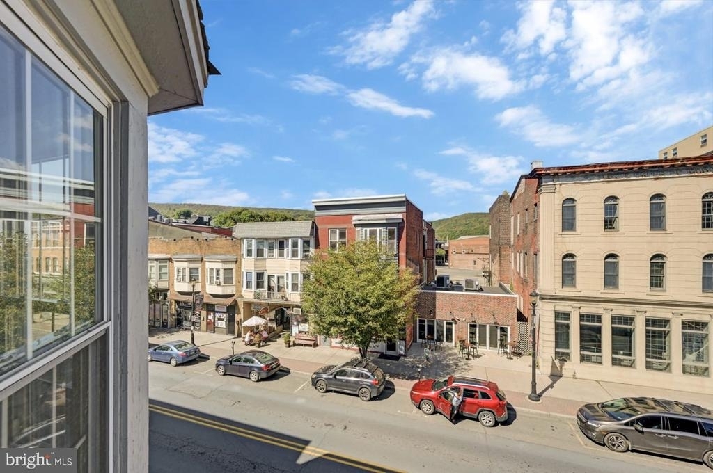 128a E Broad Street - Photo 9