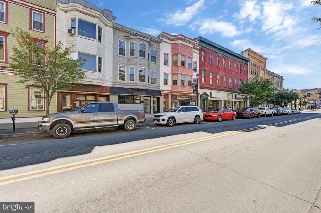 128a E Broad Street - Photo 1