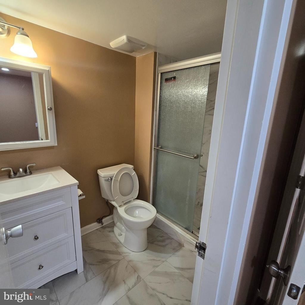 19319 Club House Road - Photo 13