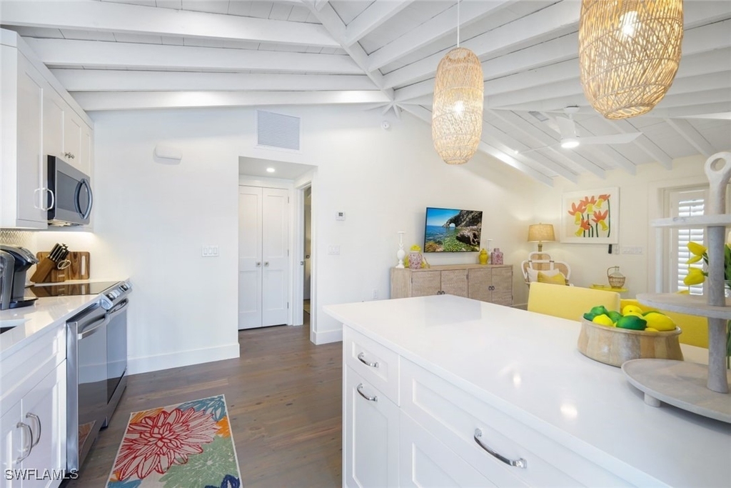 67 8th Avenue S - Photo 22