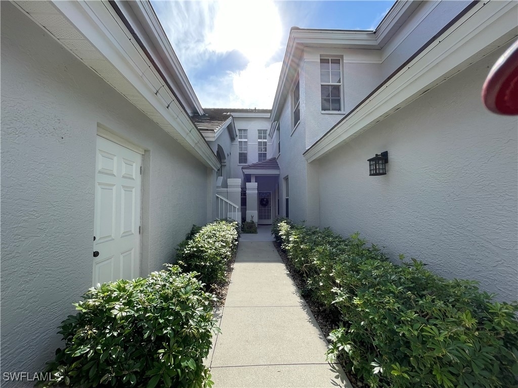 25232 Pelican Creek Circle - Photo 3