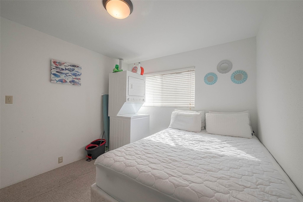 2201 Fountain View Drive - Photo 22