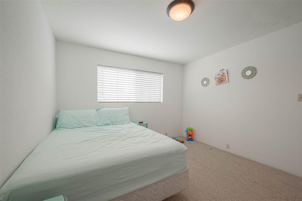 2201 Fountain View Drive - Photo 24