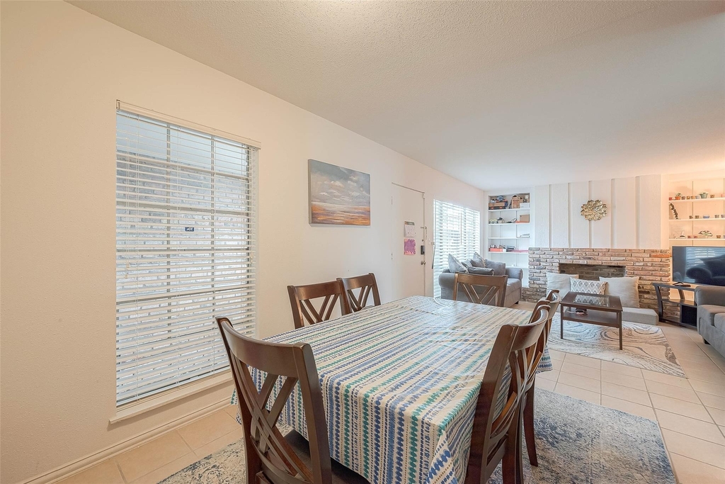 2201 Fountain View Drive - Photo 13