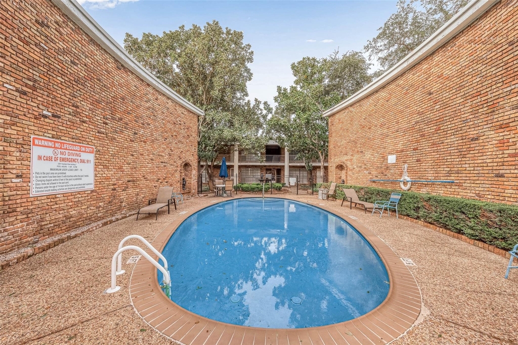 2201 Fountain View Drive - Photo 28