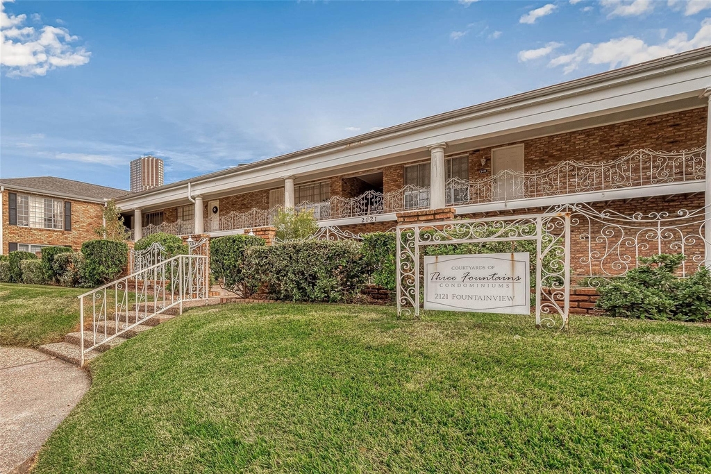2201 Fountain View Drive - Photo 1