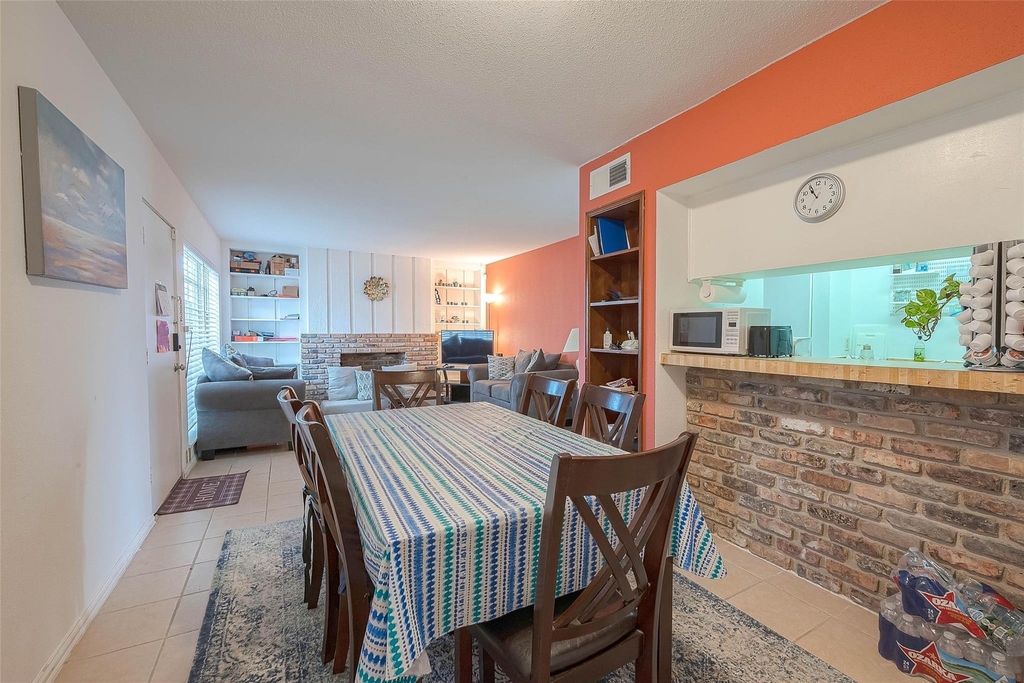 2201 Fountain View Drive - Photo 14