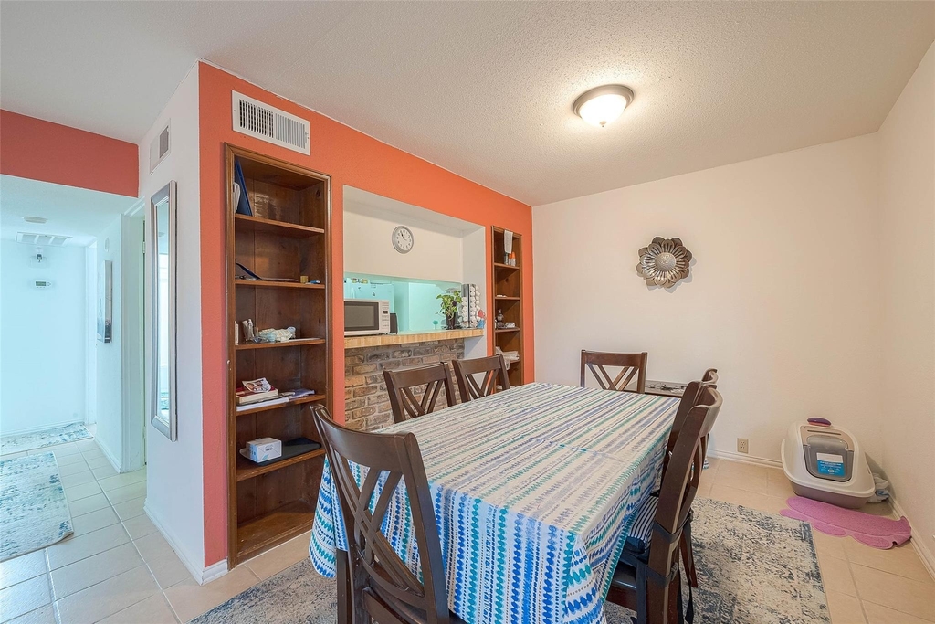 2201 Fountain View Drive - Photo 12