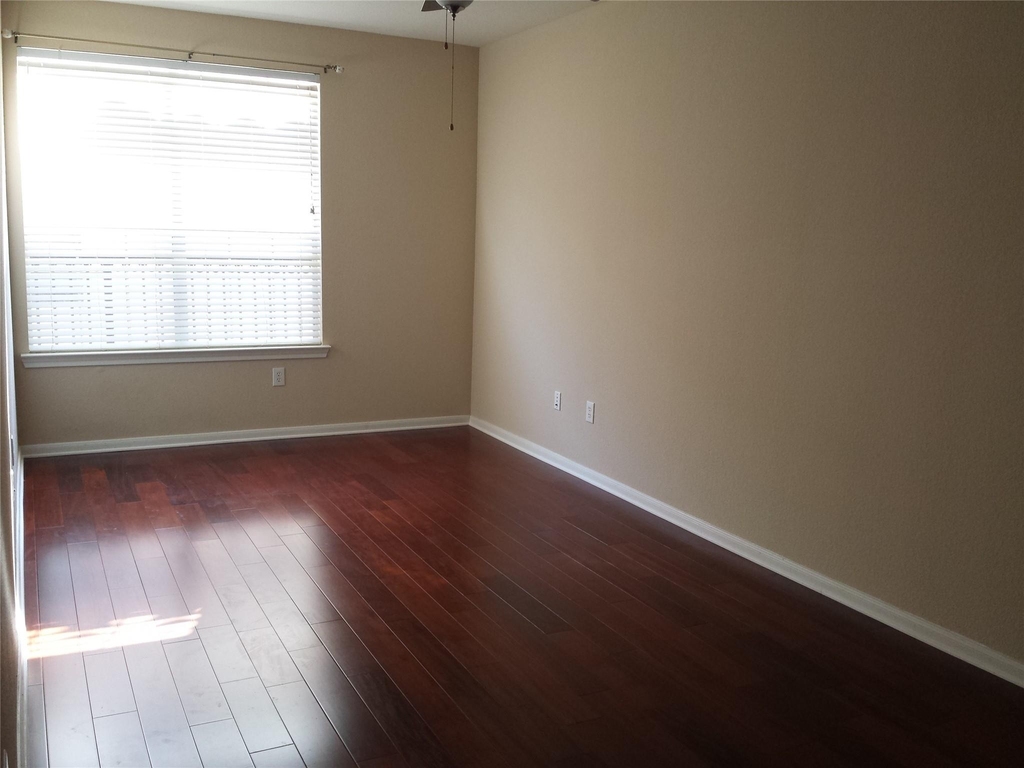 7575 Kirby Drive - Photo 6