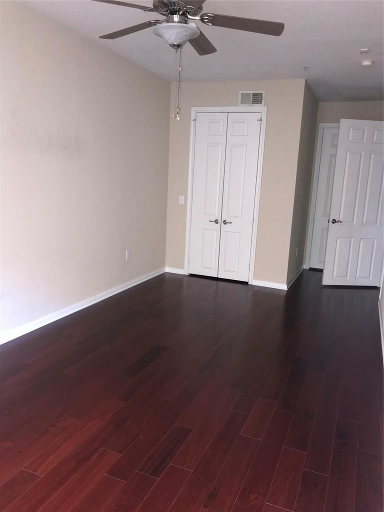7575 Kirby Drive - Photo 8