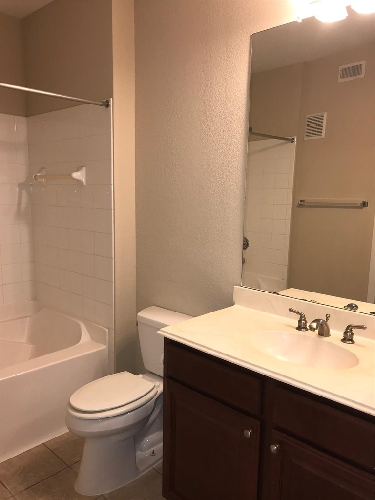 7575 Kirby Drive - Photo 14