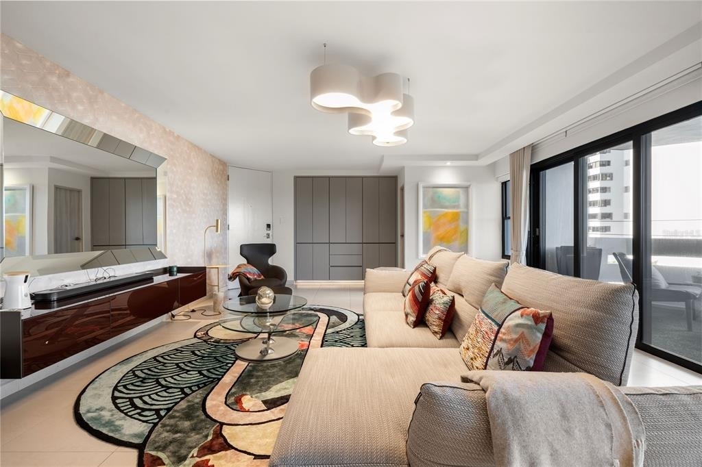 1510 Ashford Avenue - Photo 2