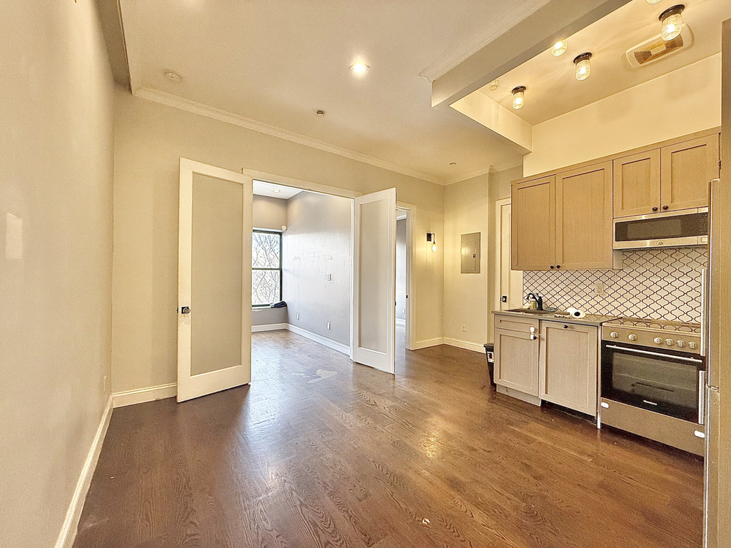 60-80 Myrtle Avenue - Photo 0