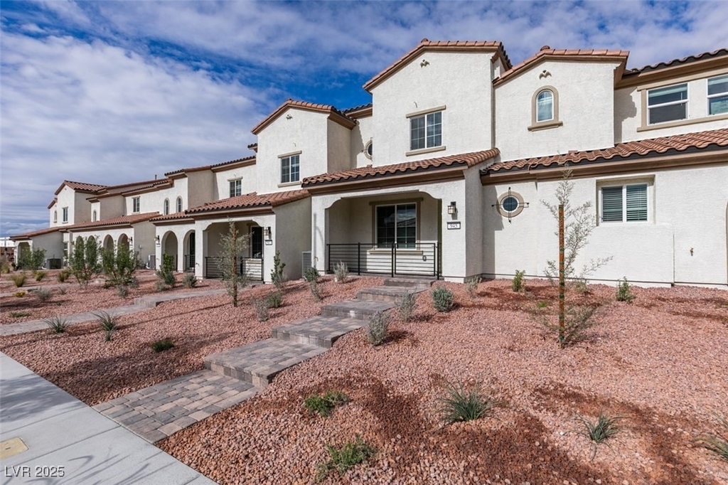 945 Jigglypuff Place - Photo 2