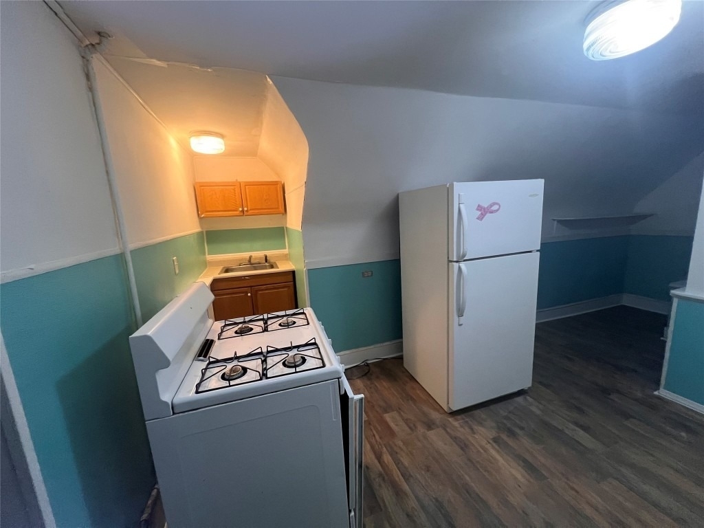 155 Willow Street - Photo 6