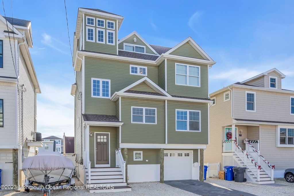 411 Harding Avenue - Photo 1
