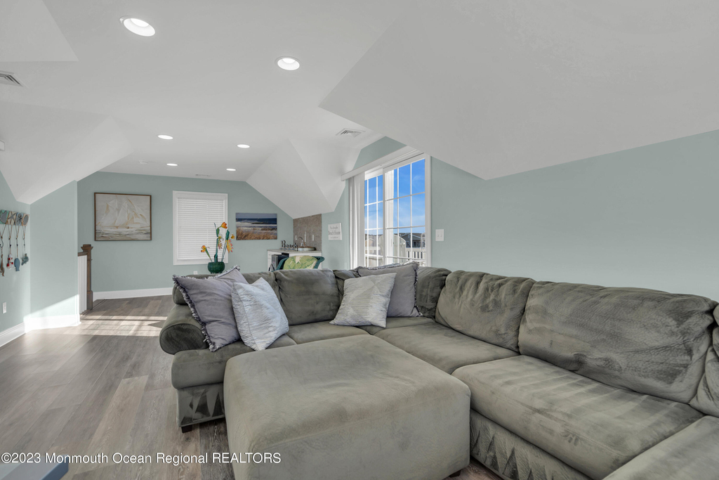 411 Harding Avenue - Photo 45
