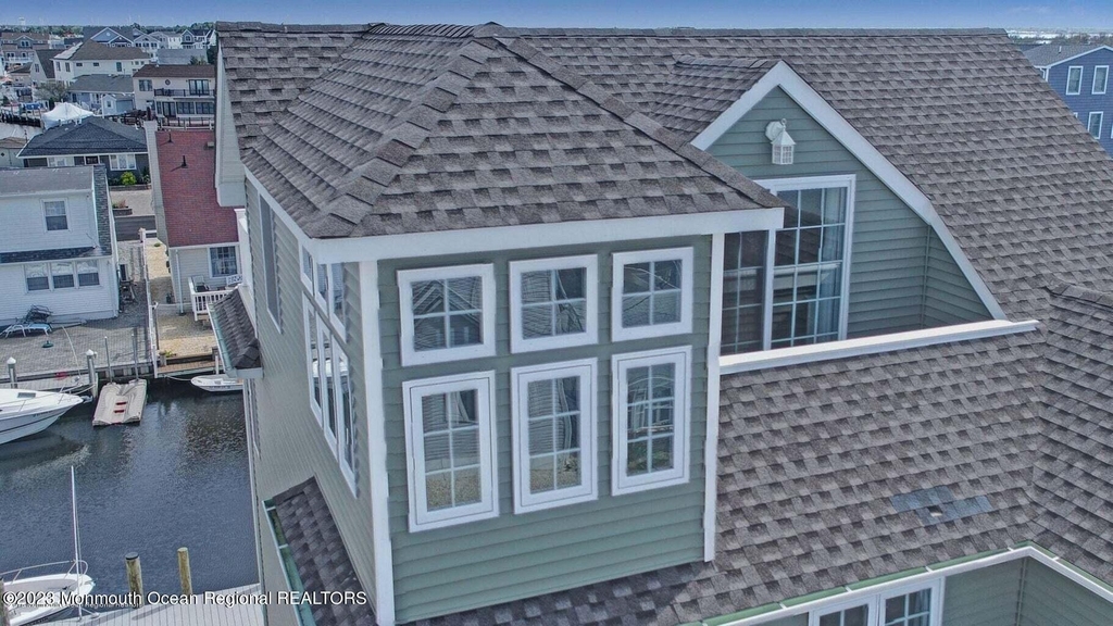 411 Harding Avenue - Photo 3