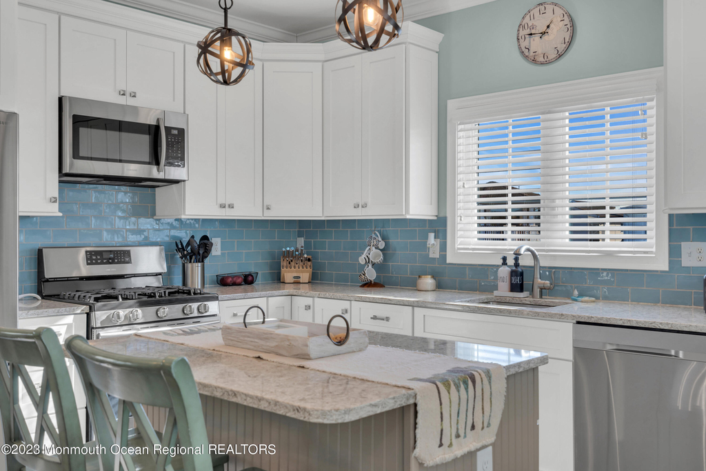 411 Harding Avenue - Photo 10