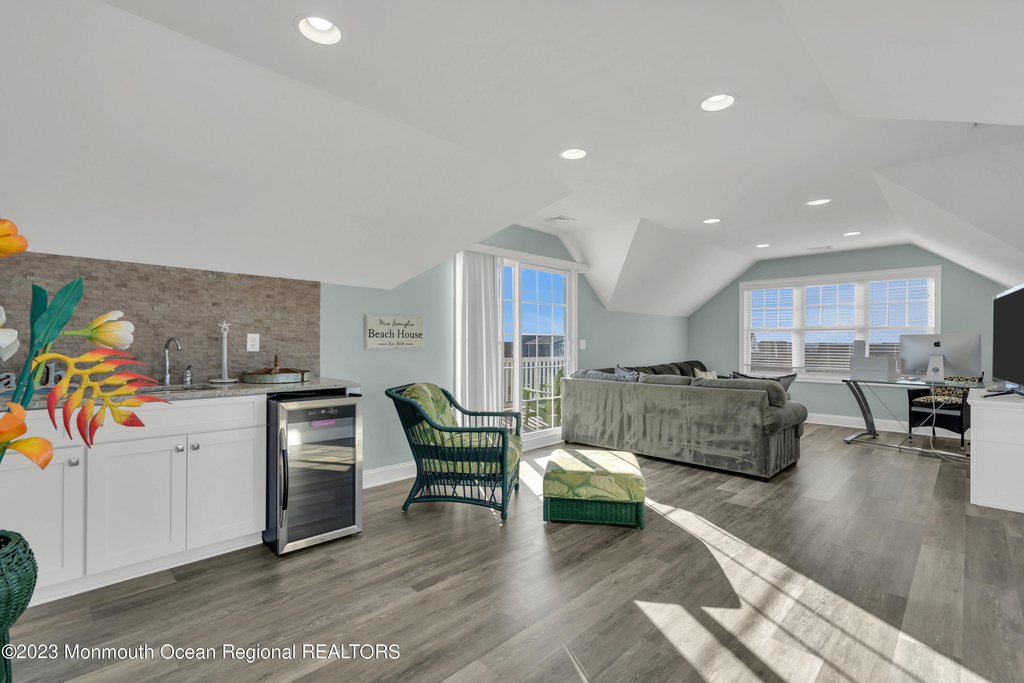 411 Harding Avenue - Photo 42