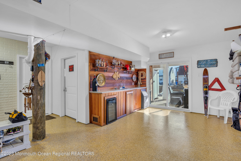 411 Harding Avenue - Photo 49