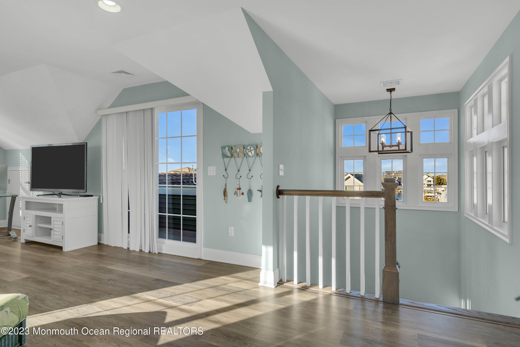 411 Harding Avenue - Photo 46