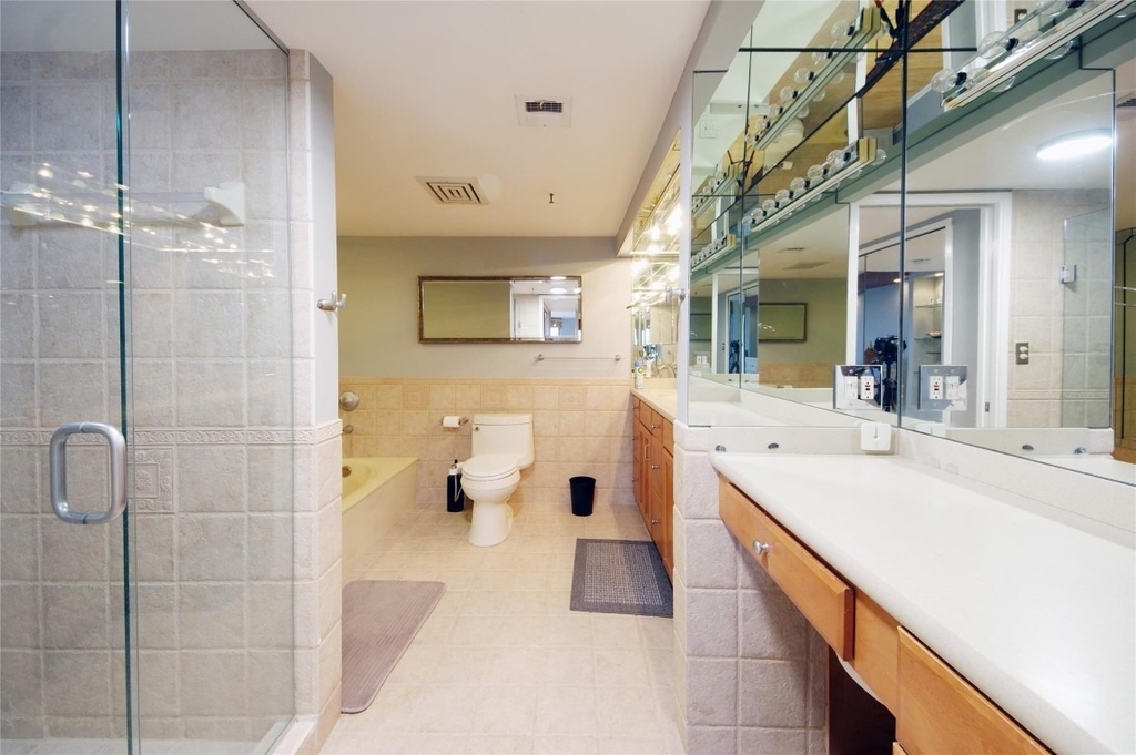 2480 Presidential Way - Photo 23