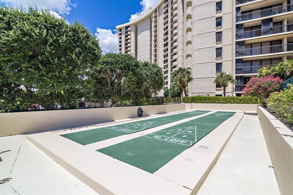 2480 Presidential Way - Photo 53