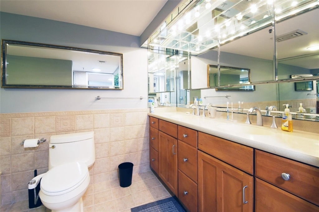 2480 Presidential Way - Photo 24