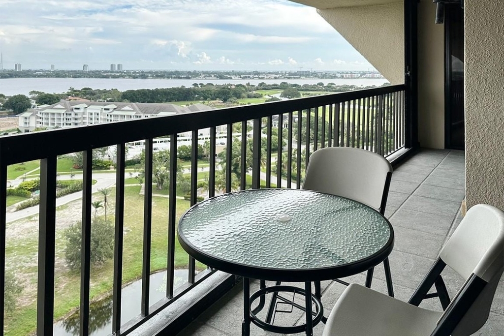 2480 Presidential Way - Photo 37