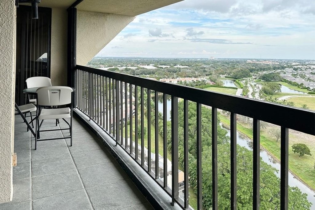 2480 Presidential Way - Photo 36