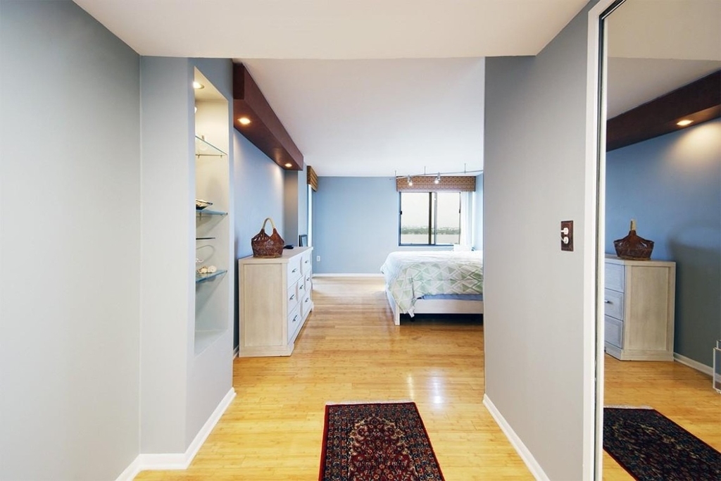 2480 Presidential Way - Photo 16
