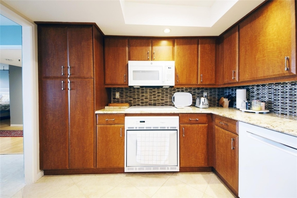 2480 Presidential Way - Photo 13