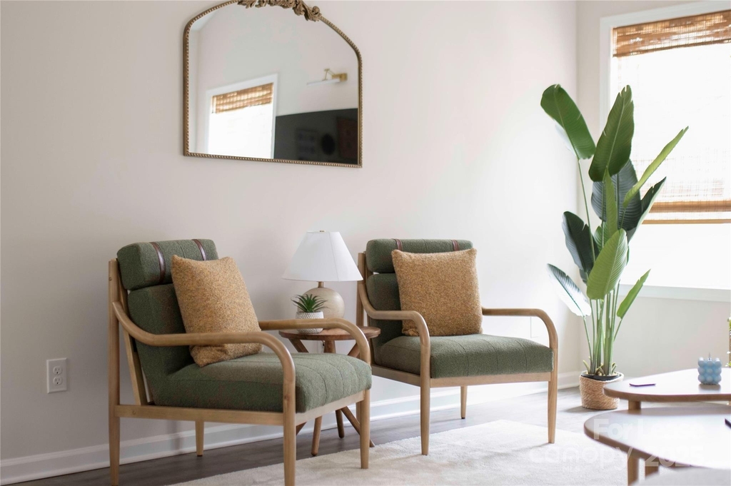 107 Robinson Street - Photo 6