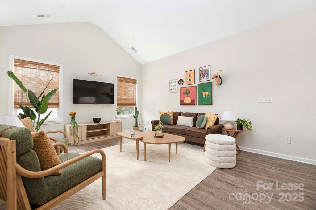 107 Robinson Street - Photo 36