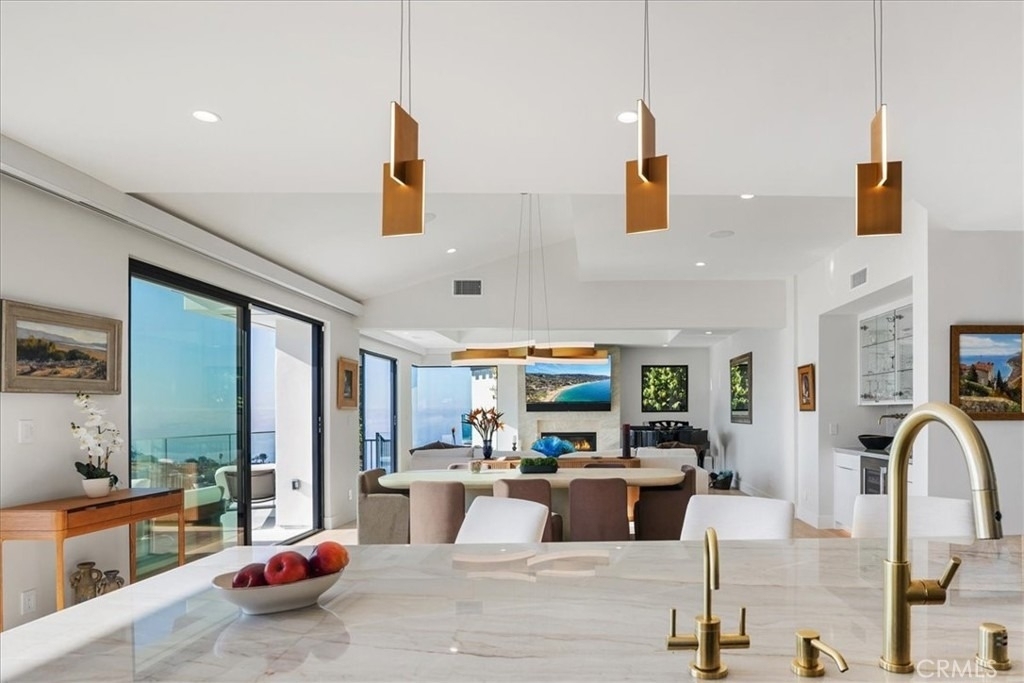 1515 Tahiti Avenue - Photo 5