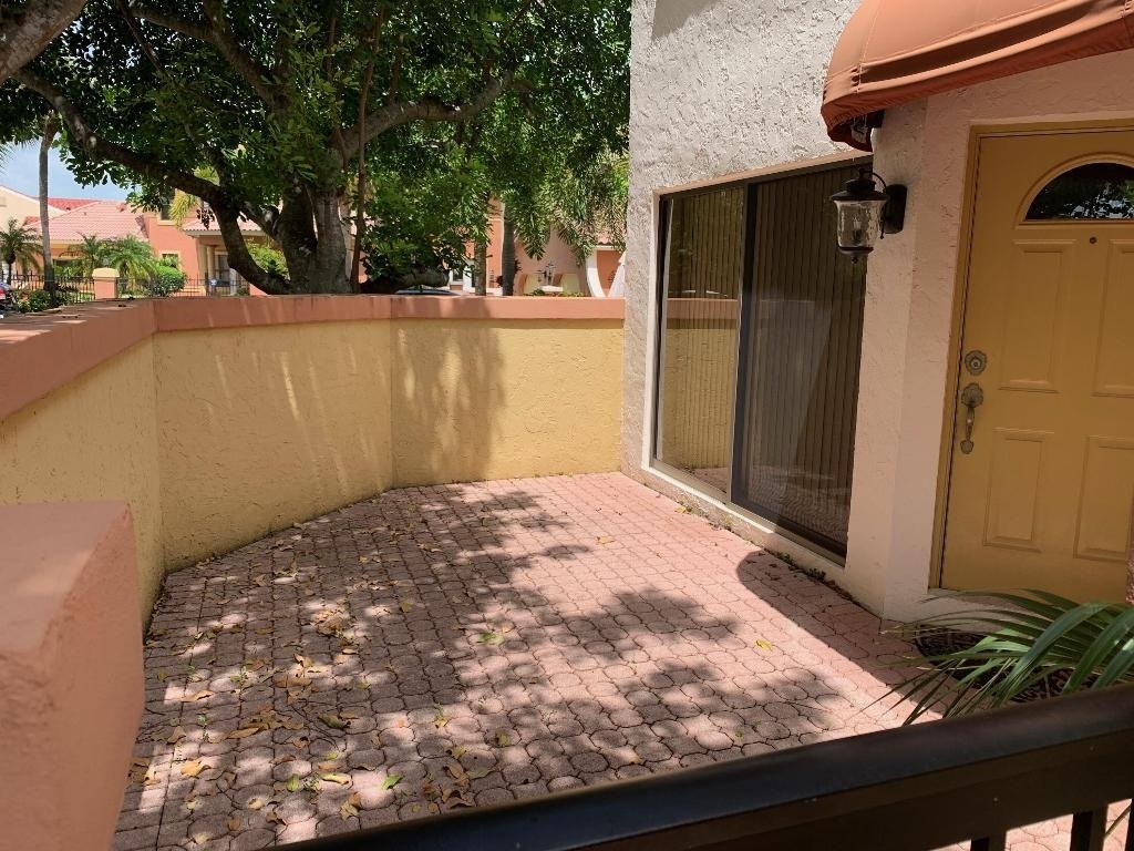 49 Uno Lago Drive - Photo 1