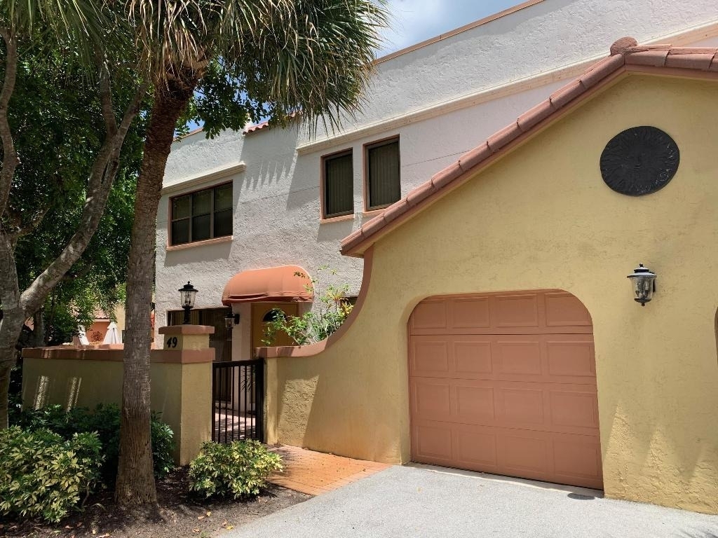 49 Uno Lago Drive - Photo 0