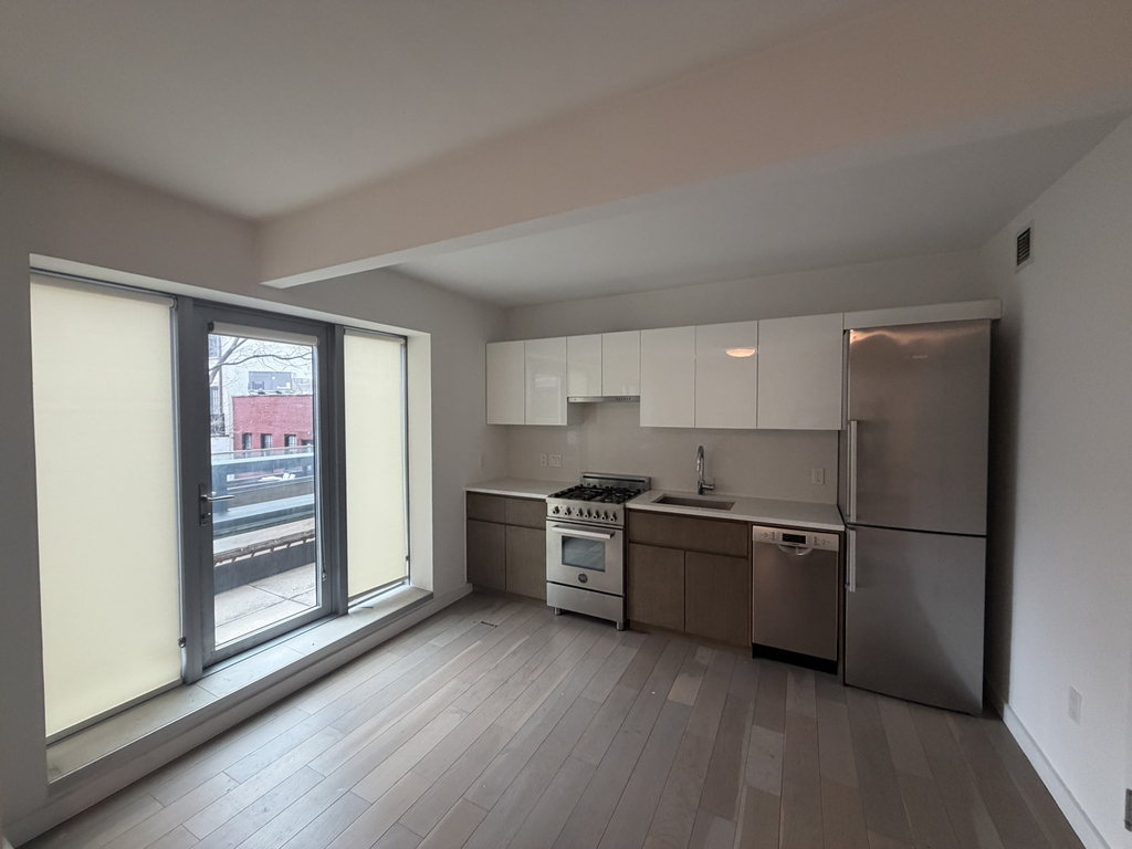 Columbia Heights - Photo 1