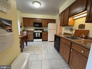 11598 Overleigh Drive - Photo 2